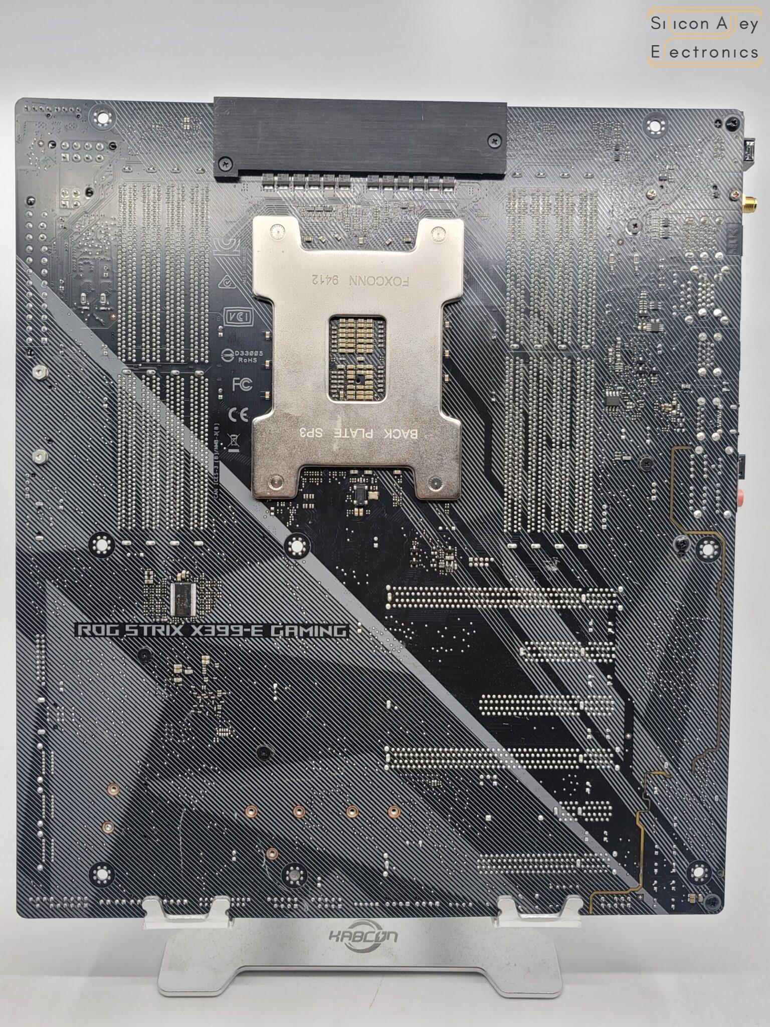 ASUS ROG STRIX X399-E Gaming AMD Threadripper Motherboard - Silicon ...