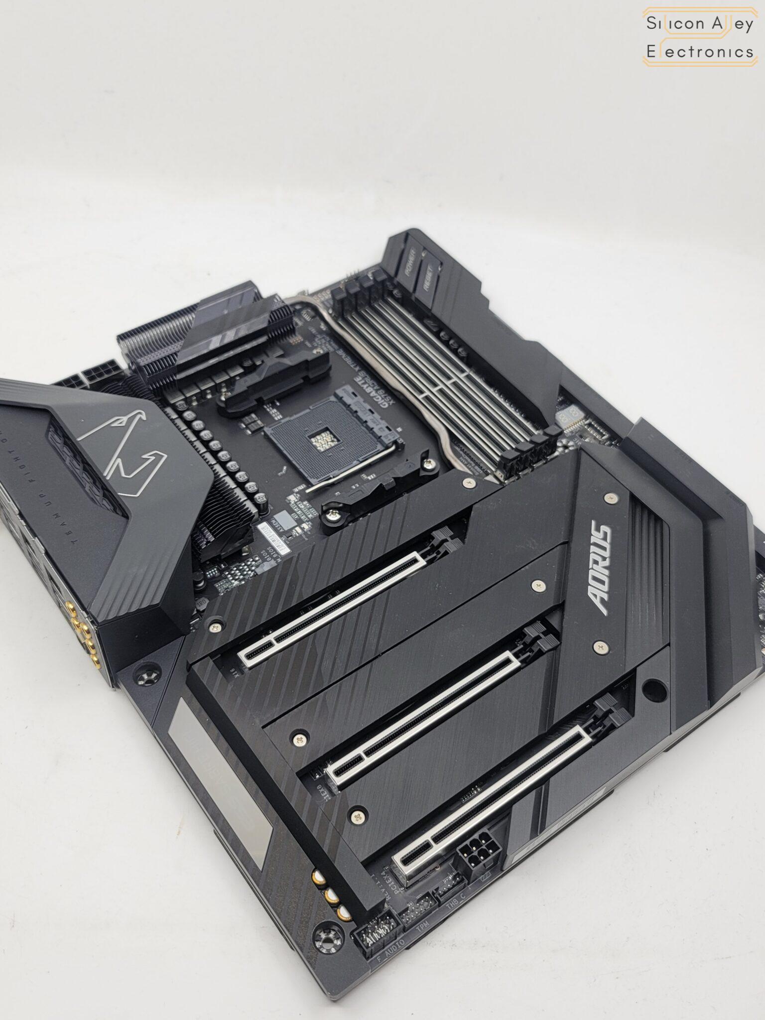 Gigabyte X570 Aorus Xtreme AMD AM4 EATX Motherboard - Silicon